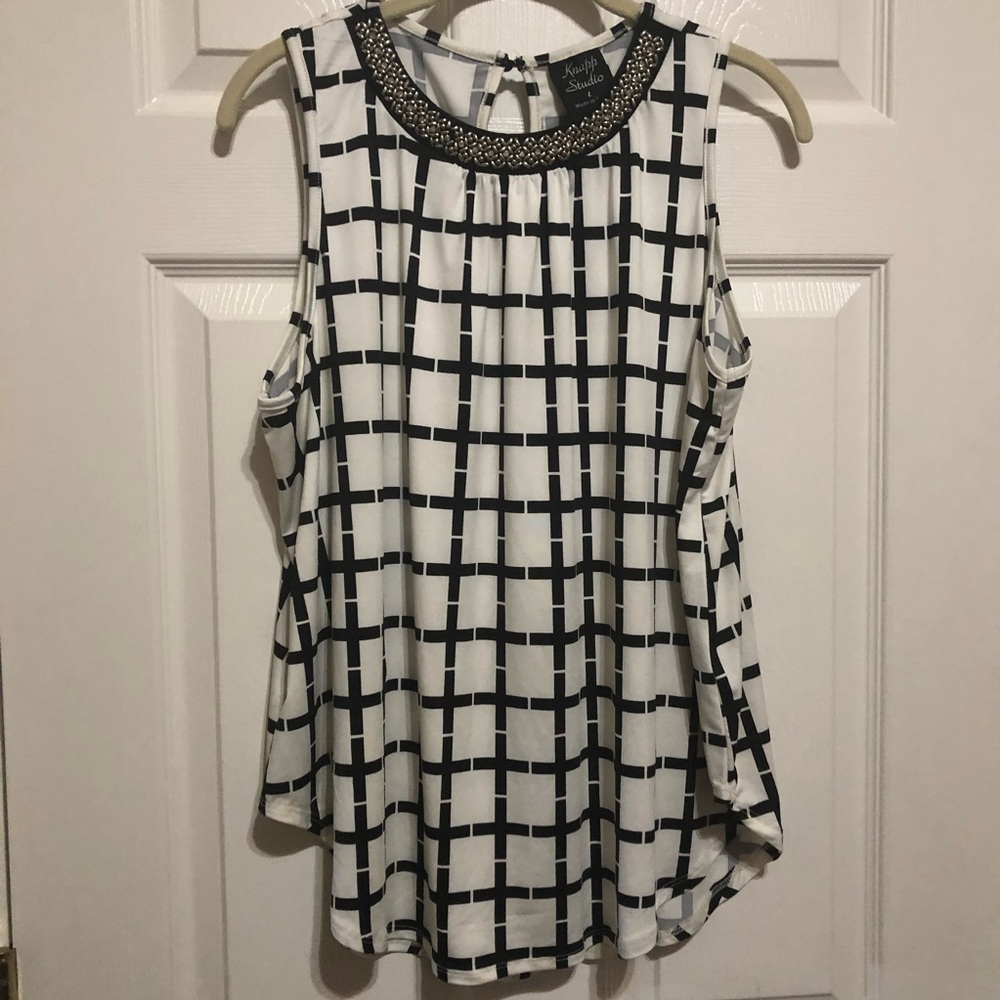 Knapp Studio Black/White Top